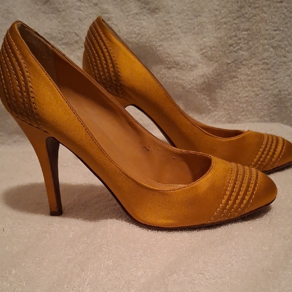 J.‎ Crew Gold Satin High Heel Pumps